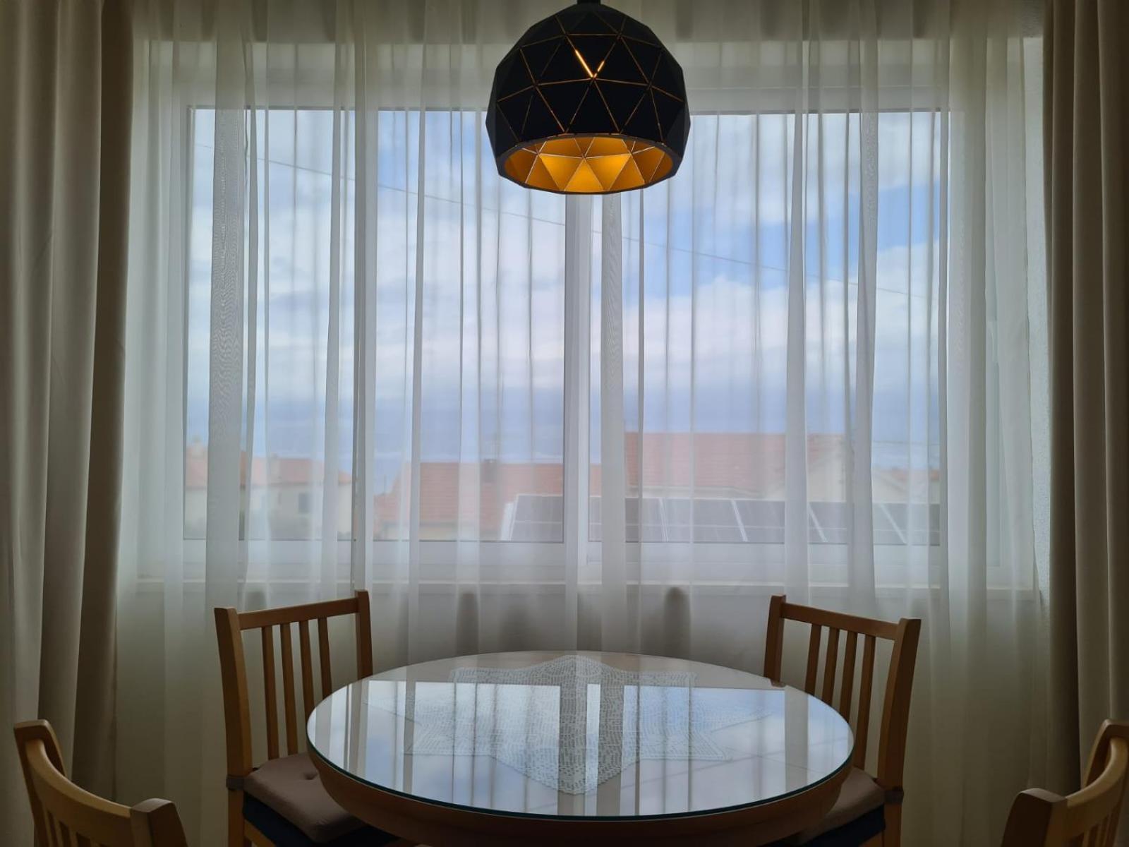 Apartments Jelena Supetar - Four Apartments - A Small House With A Private Yard - Two-Room Apartment With A Sea View - Studio Apartment - Two-Room Apartment With Garden View- Free Parking Exterior photo