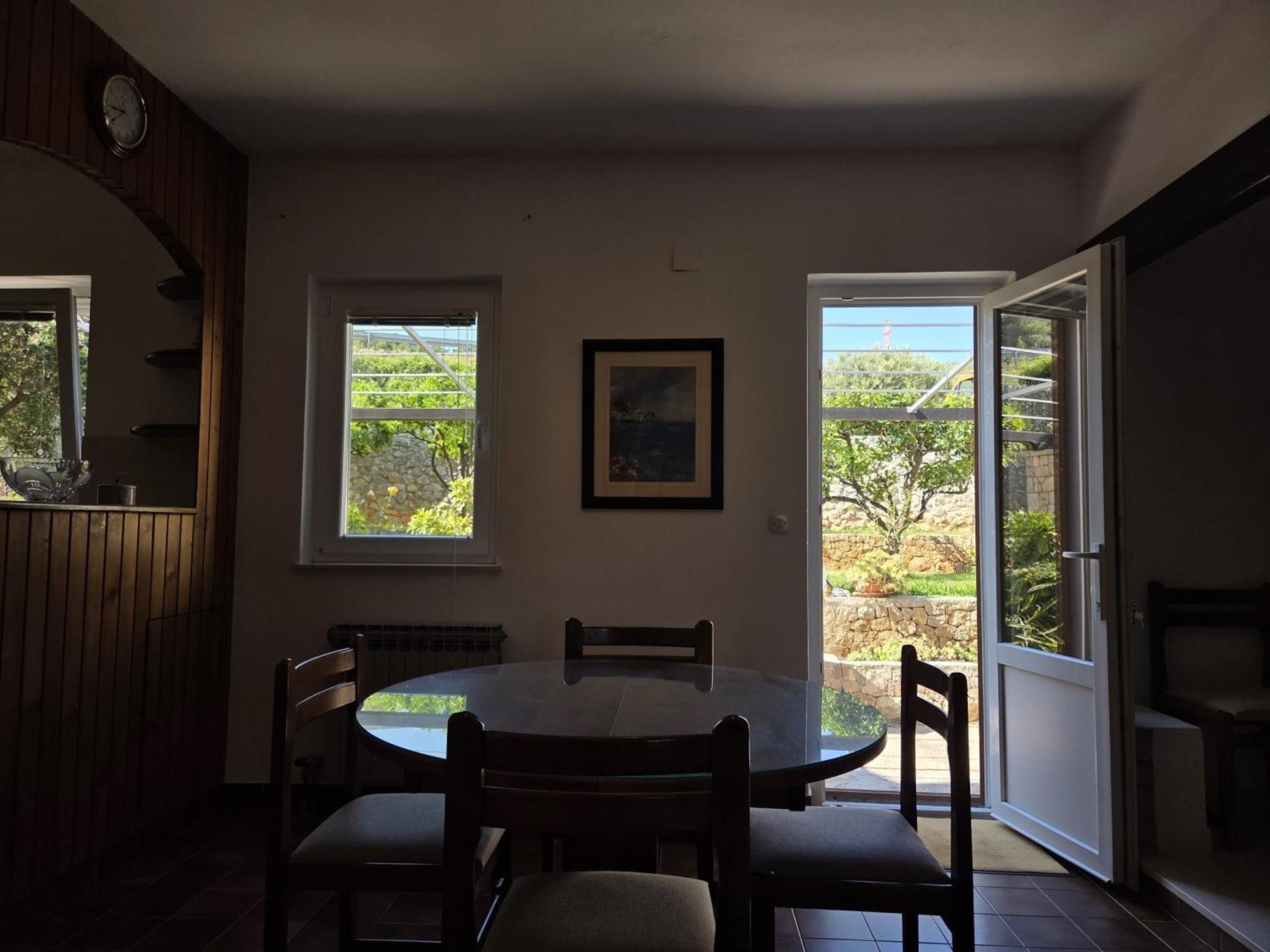 Apartments Jelena Supetar - Four Apartments - A Small House With A Private Yard - Two-Room Apartment With A Sea View - Studio Apartment - Two-Room Apartment With Garden View- Free Parking Exterior photo